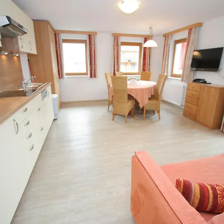 Appartement Stylish Flats In Near Lifts, Cleaning Included