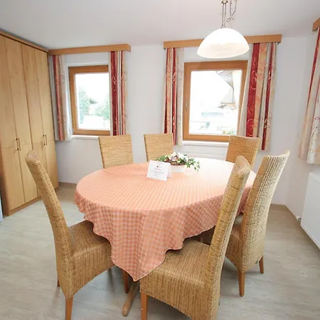 Stylish Flats In Near Lifts, Cleaning Included Appartamento *